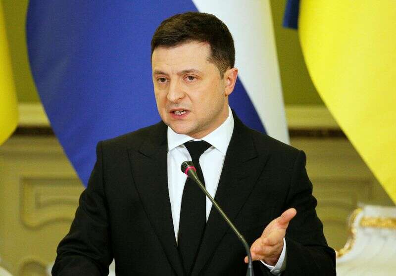 Uszkodzone rynki po rzemieniu Rosji, Ukraina Prezydent mówi przez Reuters